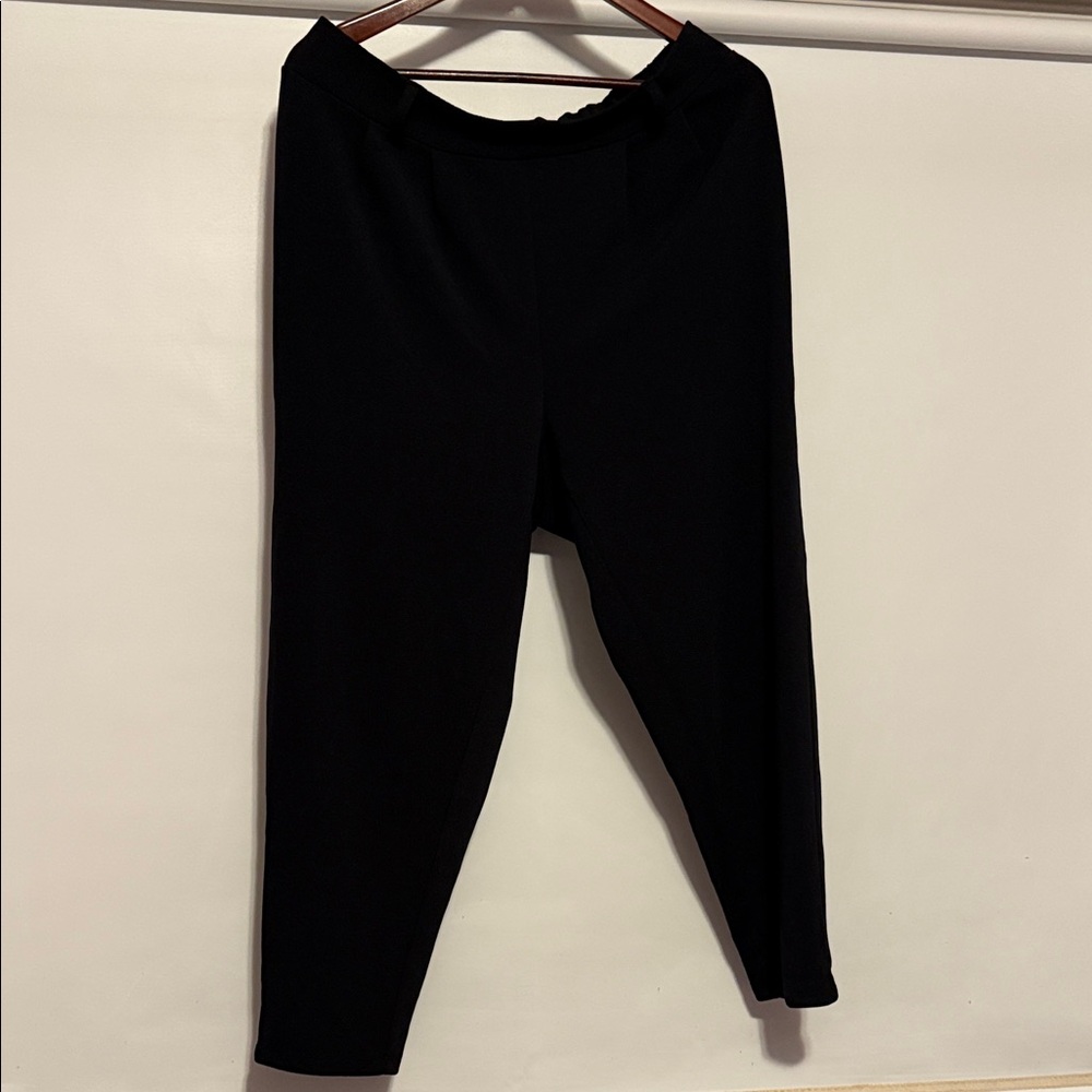 Ultra Flirt Black Ankle Pants